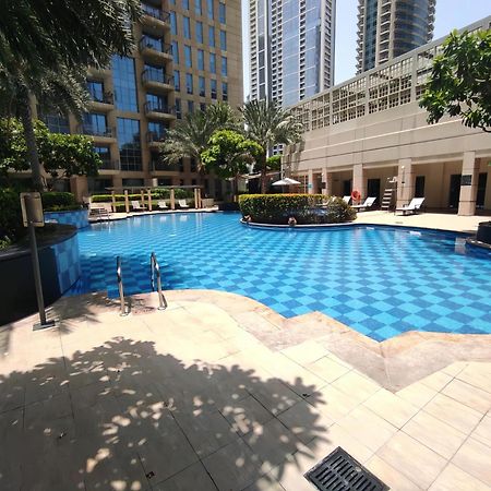 Lux Bnb Standpoint Tower Burj & Fountain Views Dubai Exteriör bild